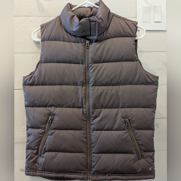American Eagle Outfitters Jackets & Blazers - 🦅 American Eagle Outfitters Women's Dark Brown Down Fill Puffer Vest; Size: M